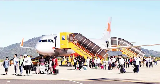 Xe Đưa Đón Sân Bay Đà Lạt: Dịch Vụ Sang Trọng, Tiện Nghi Và Giá Cả Phải Chăng